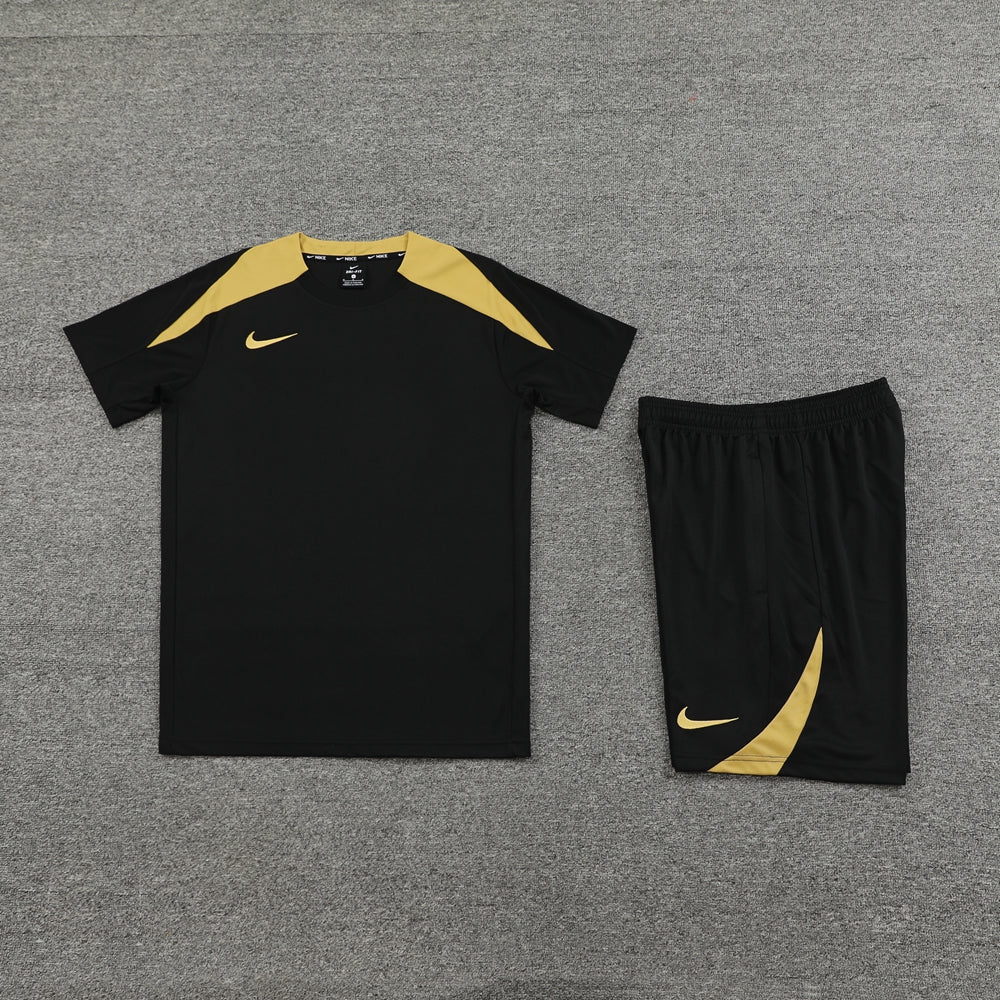 Nike Dri-Fit black/Gold
