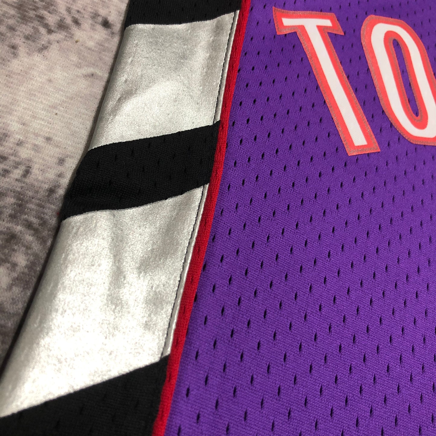 Toronto Raptors 1999/00 Hardwood classics swingman jersey