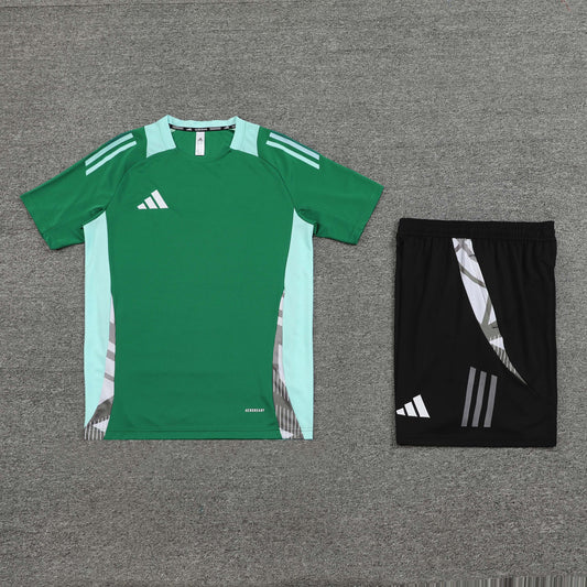 Adidas Men’s Green Training Set
