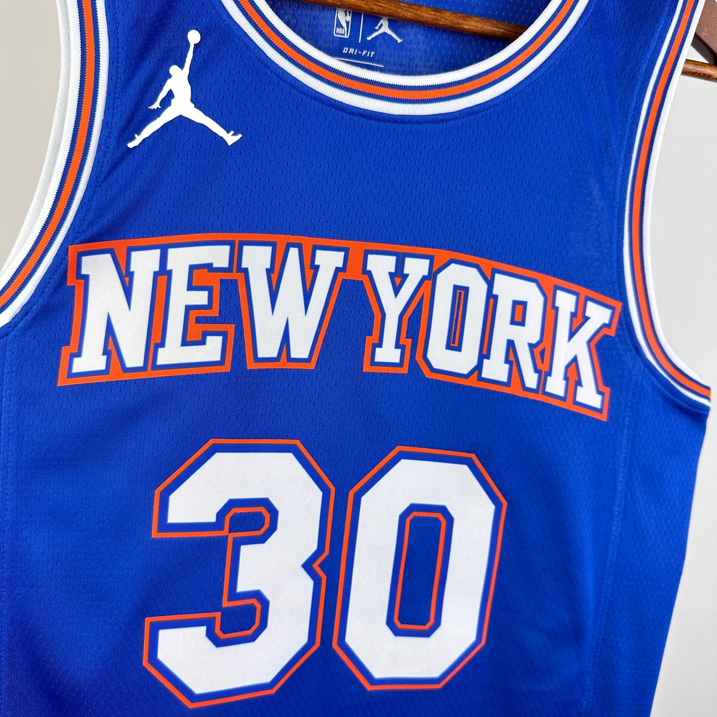 New York knicks jersey statement edition