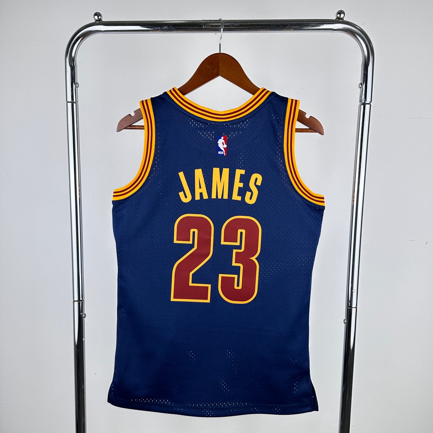 Men’s Mitchell & Ness Lebron James Navy Cleveland Cavaliers 2015/16 Hardwood Classics Swingman Jersey